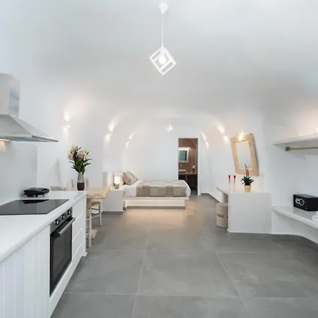 New Yiota Collection 4 & 4 Prive Jacuzzi