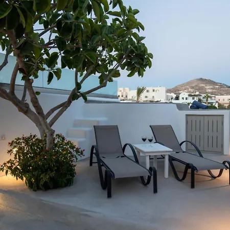 New Yiota Collection 4 & 4 Prive Jacuzzi Megalochori (Santorini)