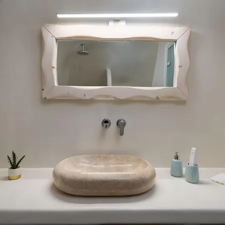 New Yiota Collection 4 & 4 Prive Jacuzzi *