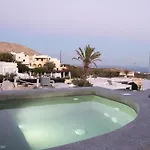 New Yiota Collection 4 & 4 Prive Jacuzzi