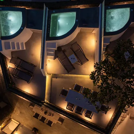 Villa New Yiota Collection 4 & 4 Prive Jacuzzi Megalochori (Santorini)
