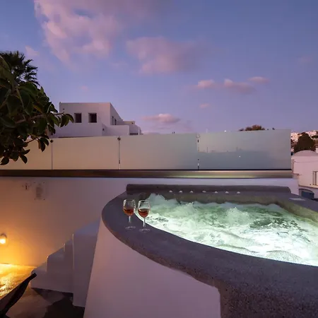 New Yiota Collection 3 & 3 Prive Jacuzzi