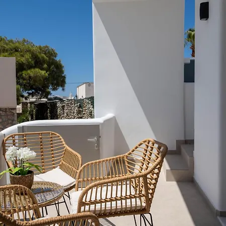 Villa New Yiota Collection 4 & 4 Prive Jacuzzi