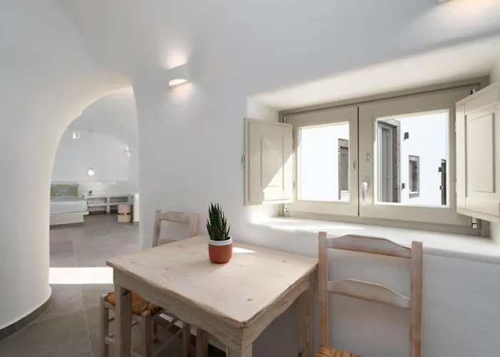 New Yiota Collection 4 & 4 Prive Jacuzzi Villa