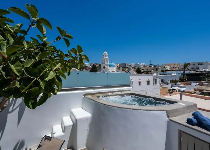 New Yiota Collection 4 & 4 Prive Jacuzzi *