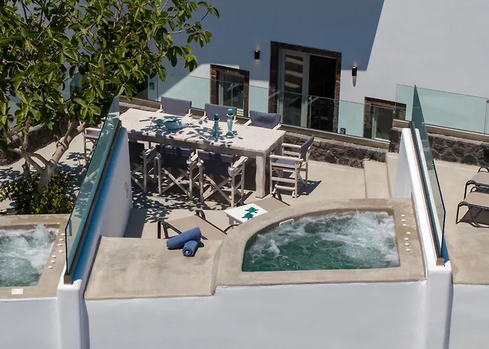 New Yiota Collection 4 & 4 Prive Jacuzzi Villa