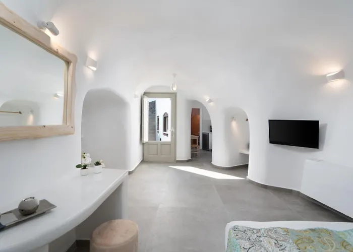 New Yiota Collection 4 & 4 Prive Jacuzzi *