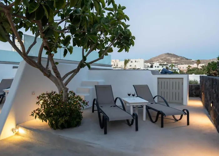 New Yiota Collection 4 & 4 Prive Jacuzzi Megalochori (Santorini)