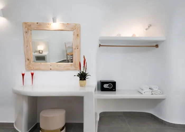 New Yiota Collection 4 & 4 Prive Jacuzzi * Megalochori (Santorini)