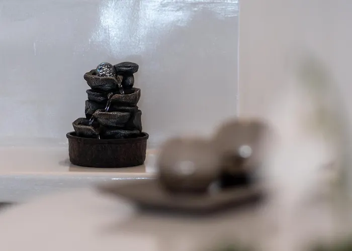 New Yiota Collection 4 & 4 Prive Jacuzzi Megalochori (Santorini)