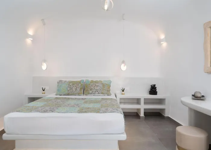 New Yiota Collection 4 & 4 Prive Jacuzzi Villa