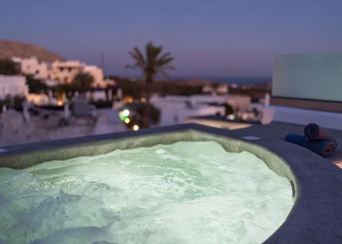 New Yiota Collection 4 & 4 Prive Jacuzzi Villa Megalochori (Santorini)