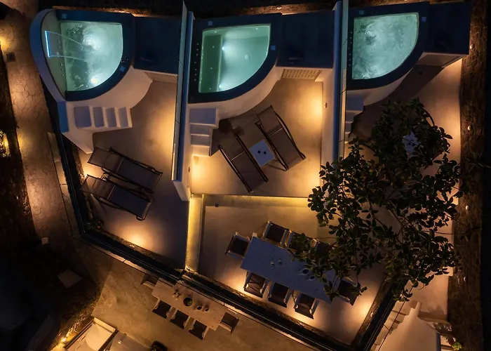 New Yiota Collection 4 & 4 Prive Jacuzzi * Megalochori (Santorini)