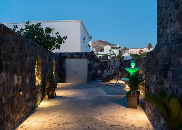 New Yiota Collection 4 & 4 Prive Jacuzzi Villa