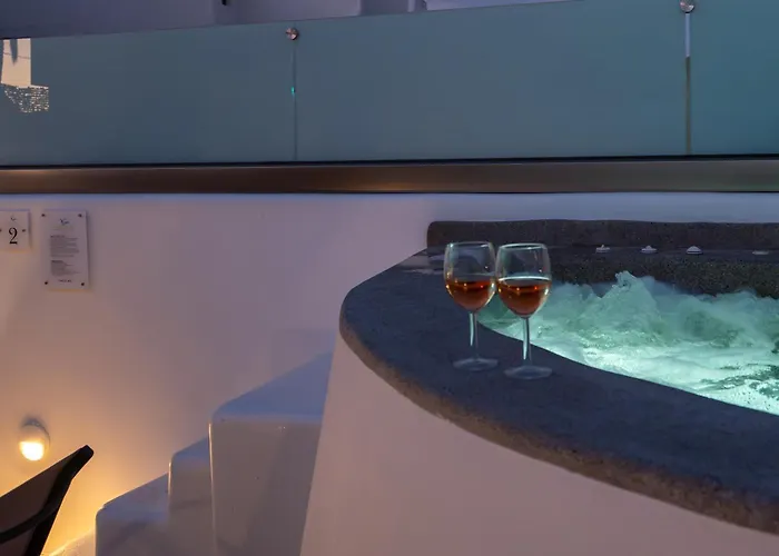 Villa New Yiota Collection 4 & 4 Prive Jacuzzi *