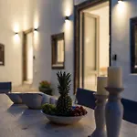 New Yiota Collection 4 & 4 Prive Jacuzzi Villa *