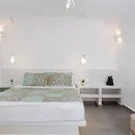 New Yiota Collection 4 & 4 Prive Jacuzzi Villa