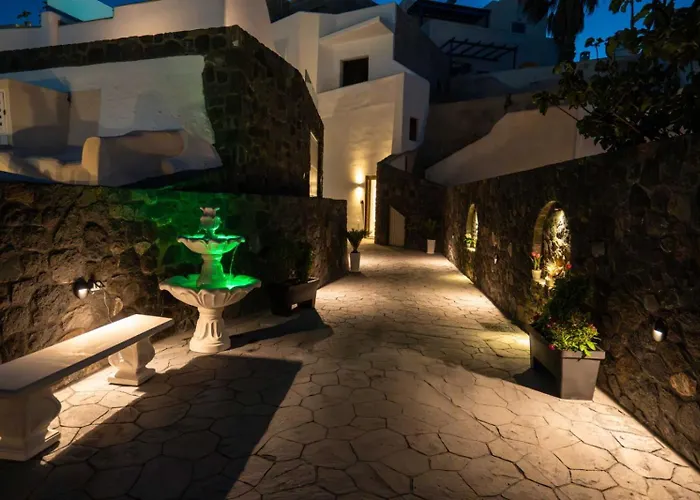 Villa New Yiota Collection 4 & 4 Prive Jacuzzi *