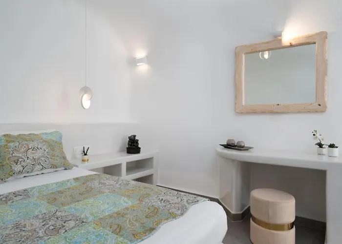 New Yiota Collection 4 & 4 Prive Jacuzzi *