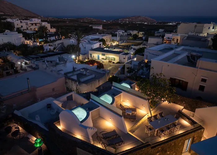 Villa New Yiota Collection 4 & 4 Prive Jacuzzi Megalochori (Santorini)