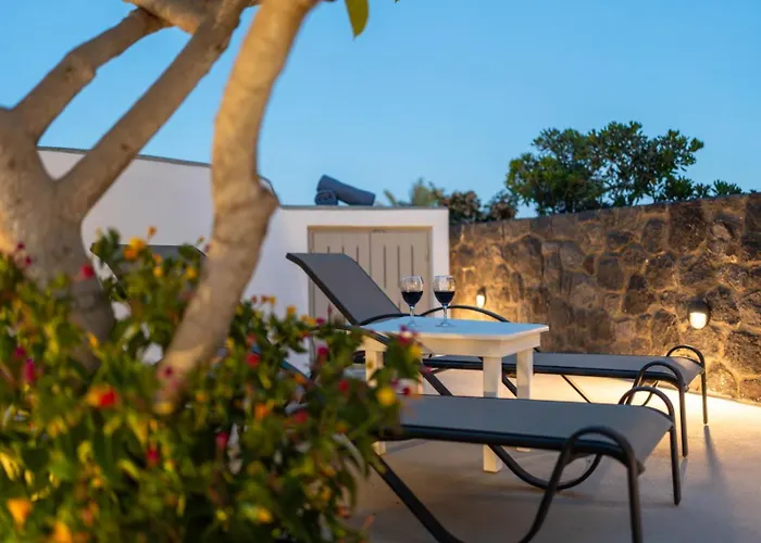 New Yiota Collection 4 & 4 Prive Jacuzzi