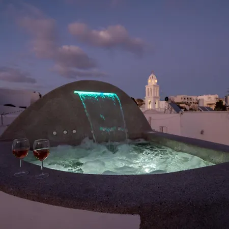 Willa New Yiota Collection 4 & 4 Prive Jacuzzi
